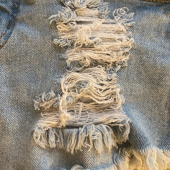 Wild Fable Target high rise stretch Jean shorts with distressed denim - Picture 5 of 5